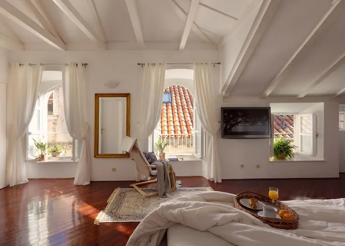 The Poets House Vila Dubrovník